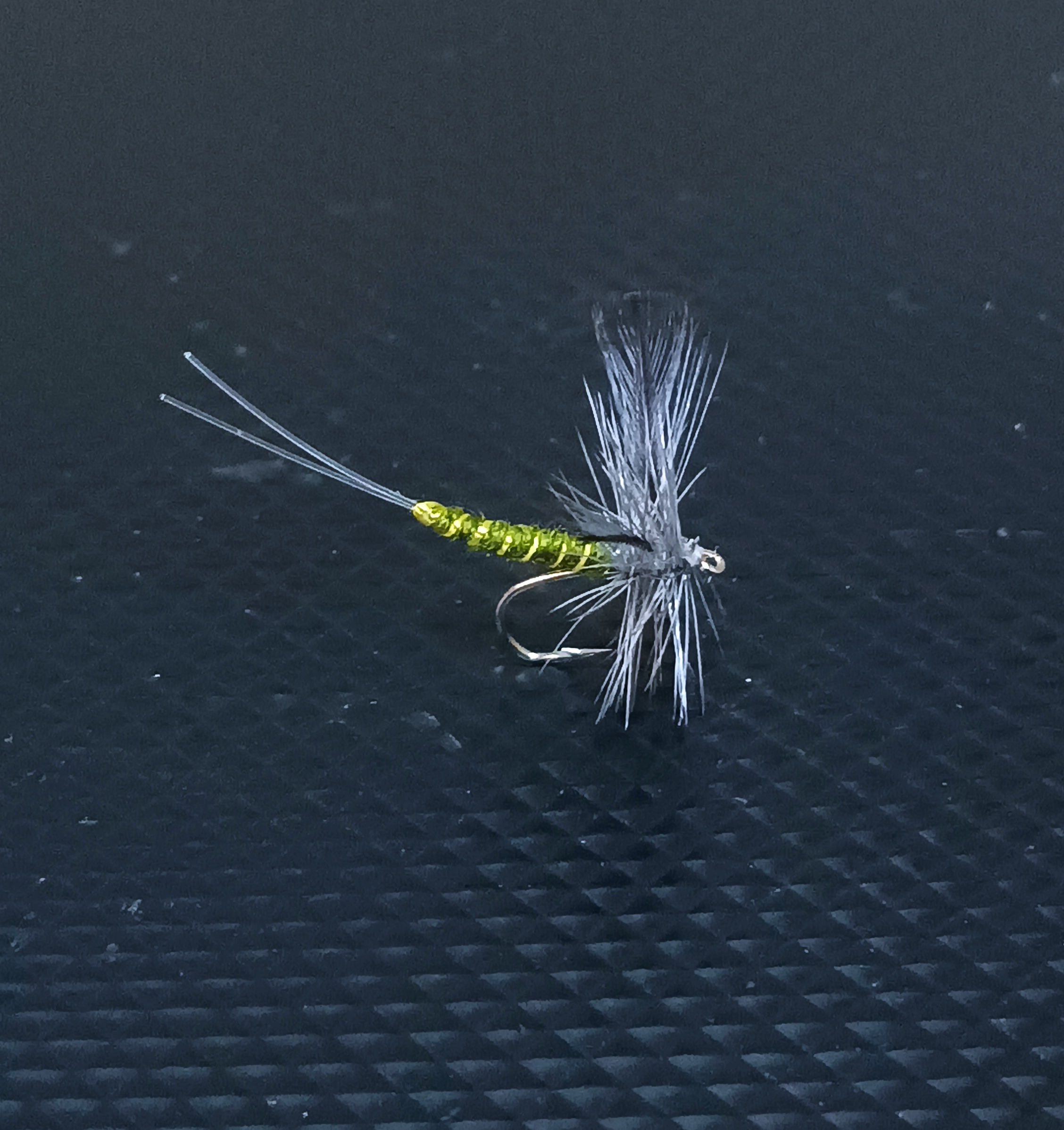 Green drake dry -fly (prices for 12 flies) - Essential Troutflies